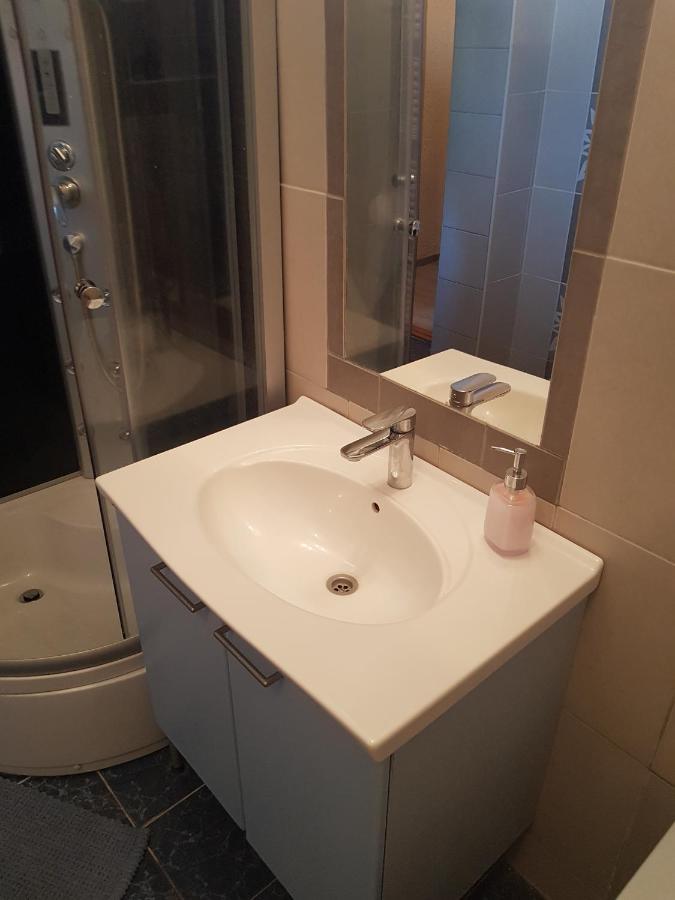 264 lépés Vendégház Sarvar Exterior foto