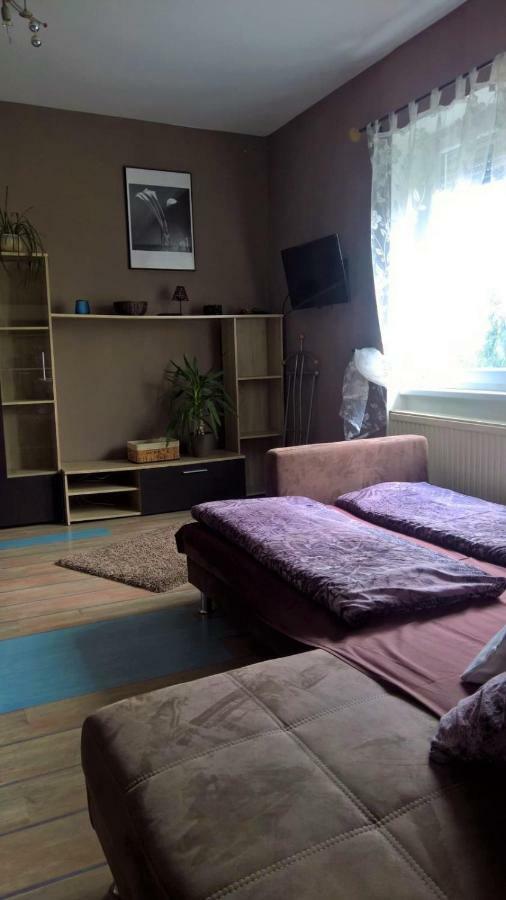264 lépés Vendégház Sarvar Exterior foto
