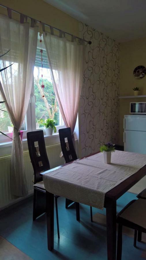 264 lépés Vendégház Sarvar Exterior foto